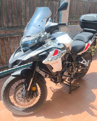 Benelli TRK 502X