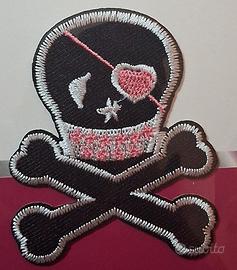 3 toppe con teschio, ricamate termoadesiva IDEA'S