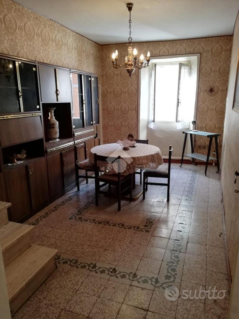 3 LOCALI A SAN VITO ROMANO - Vista 4