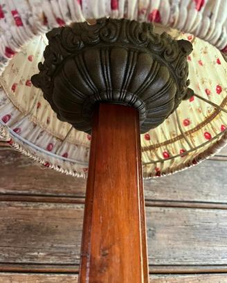 Lampada da terra in legno vintage