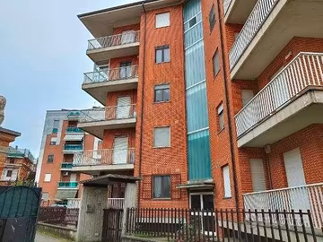 Immobile in asta di 106 m² con 3 locali a Asti