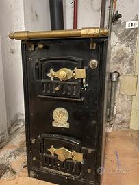 Stufa/caldaia a legna