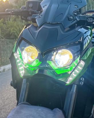 FARO RGB per Kawasaki Z900 Z650 Z400 ZH2 2020-2024