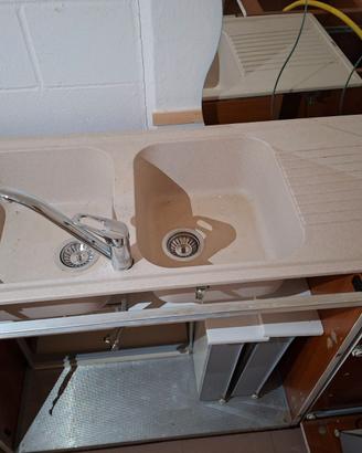 Fragranite avena lavabo doppia vasca sgocciolatoio