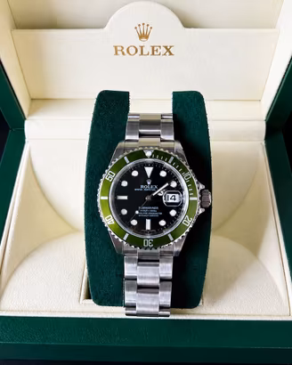 Rolex Submariner 16610LV Kermit Seriale V 2009