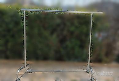 CARRELLO APPENDIABITI CON RUOTE