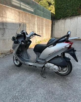 Scooter Grand Dink 125