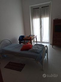 Salernocentro stanze singole/doppie in 2 appartame