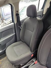 Sedile anteriore dx DACIA SANDERO del 2018