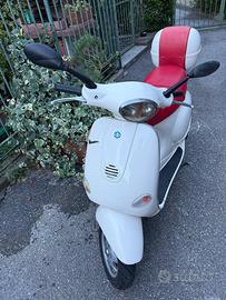 Vespa 150 ET4