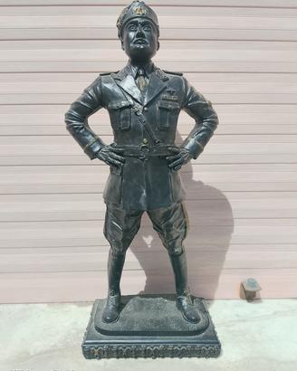 statua di mussolini 