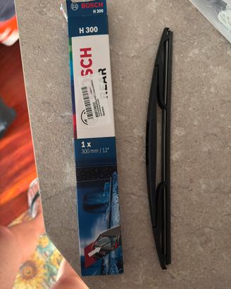 Bosh spazzola tergicristallo H300 nuova