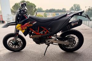 KTM 690 SMC R 2020 depotenziata a libretto