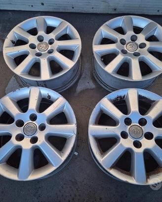 Cerchi In Lega Da 16" Per Toyota Avensis 2005