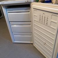 Freezer a cassetti