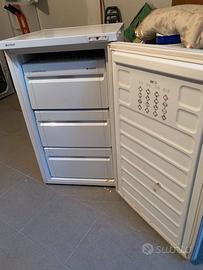 Freezer a cassetti