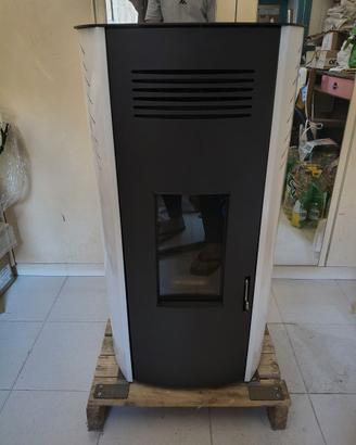 Stufa a Pellet Emy 8 kw CTL