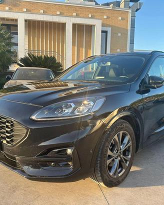Ford Kuga 2.0 diesel St-Line X da 120 CV: cambio a