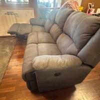 Divano color elephant 3 posti con2recliner