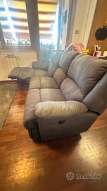 Divano color elephant 3 posti con2recliner