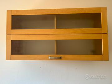 Credenza pensile orizzontale a vasistas