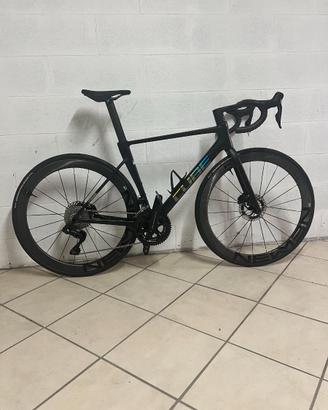 CUBE LITENING C68 SX SLT  DURACE DI 12 + POWERMETE