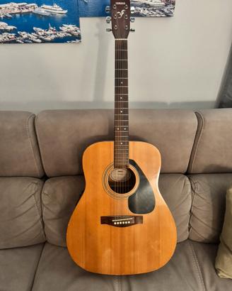 Chitarra acustica