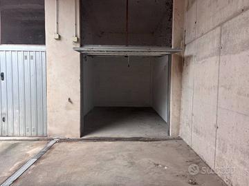 Box / Garage di 31 m² a Bologna