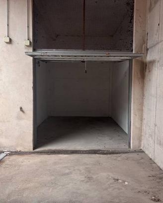 Box / Garage di 31 m² a Bologna