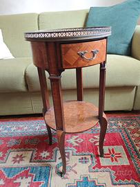 Tavolino francese intarsiato in bois de rose