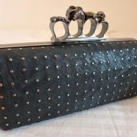 Pochette rigida True Religion con teschi 