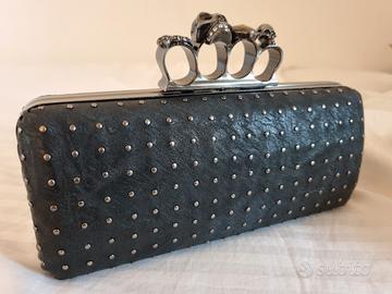 Pochette rigida True Religion con teschi 