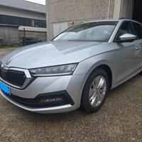 Skoda Octavia 2.0 TDI EVO SCR DSG Wagon Style