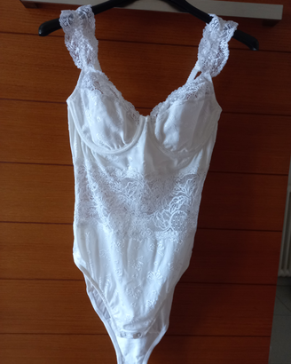 Body Cacharel Lingerie in pizzo bianco nuovo