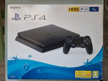 PS4 1TB - 2 CONTROLLER - 4GIOCHI