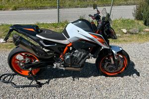 Ktm duke 890 r