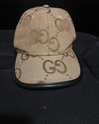 Cappellino beige gucci – stile vintage