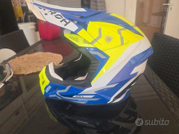 casco airoh aviator