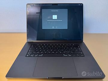 MacBook Pro M4 Max 128GB RAM – 2TB – Nanotexture