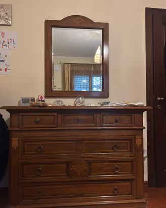 Camera mareimoniale in noce massello nazionale