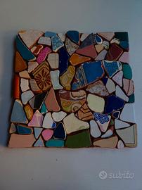 centrotavola mosaico con frammenti ceramica del ma