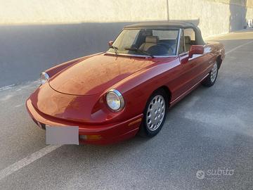 Alfa Romeo Spider 2000 versione USA cambio autom.