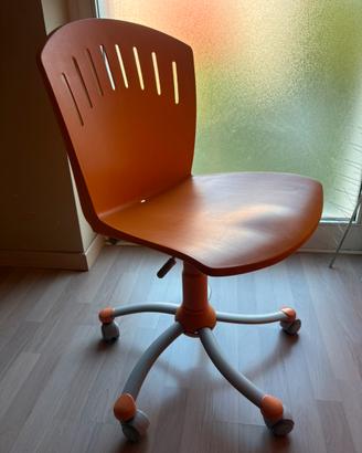 Sedia da scrivania ergonomica color arancione
