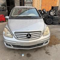 Ricambi Mercedes-Benz B 180 2.0 CDI 109cv del 2006