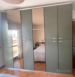 Armadio guardaroba in legno