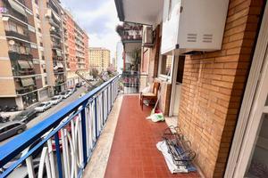 Stanza in appartamento di 104 m² a Roma