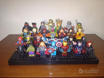 Minifigures Avengers e Super eroi