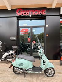 Piaggio Vespa 300 GTS hpe