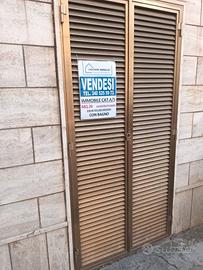 Locale deposito - via pisanelli - mq.26