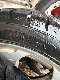 Gomme 225/45/R17